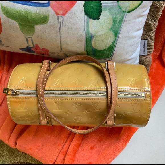 Louis Vuitton Monogram VERNIS Bedford beige bag - Picture 14 of 16